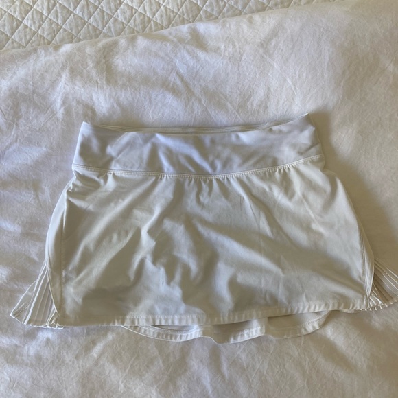 lululemon athletica Dresses & Skirts - Lululemon White Tennis Skirt